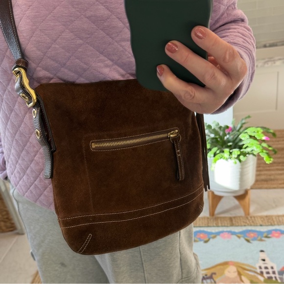 Coach Legacy Brown Suede adjustable strap crossbody shoulder Bag gold accents - Picture 2 of 13